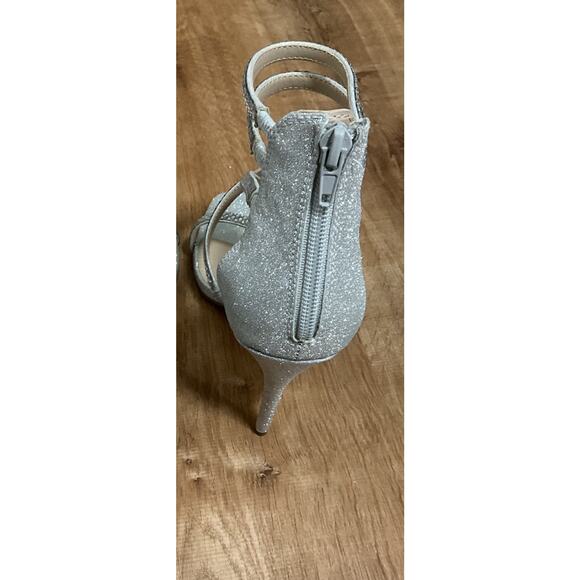 Steve Madden Strappy Crystal Strap Stiletto Heels- Size 8 - Picture 3 of 8